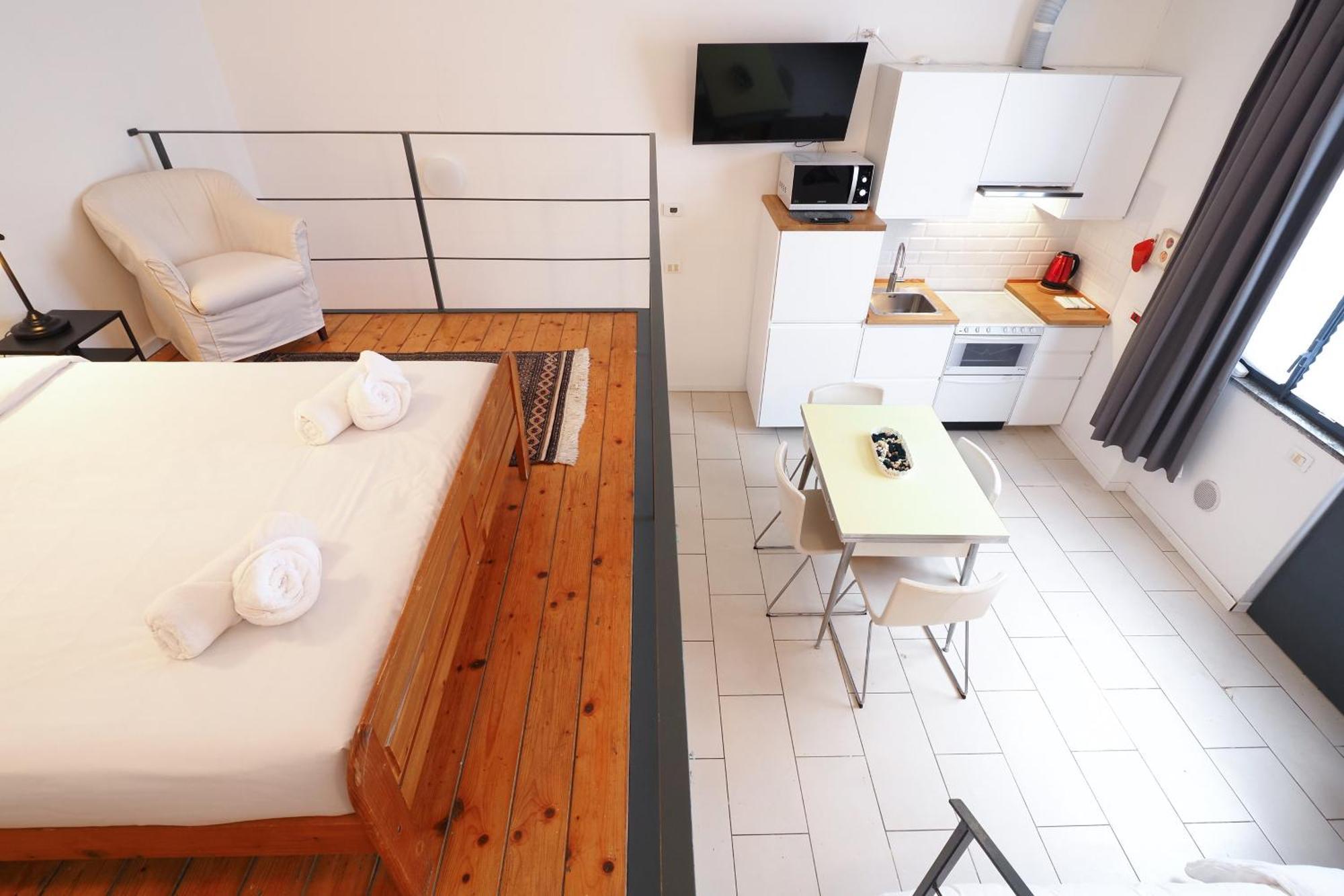 Appartement Primopiano - Acerenza Flats à Milan Extérieur photo
