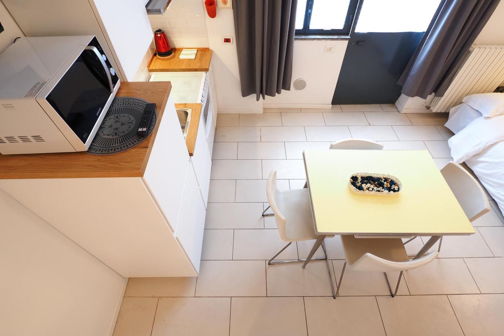 Appartement Primopiano - Acerenza Flats à Milan Extérieur photo