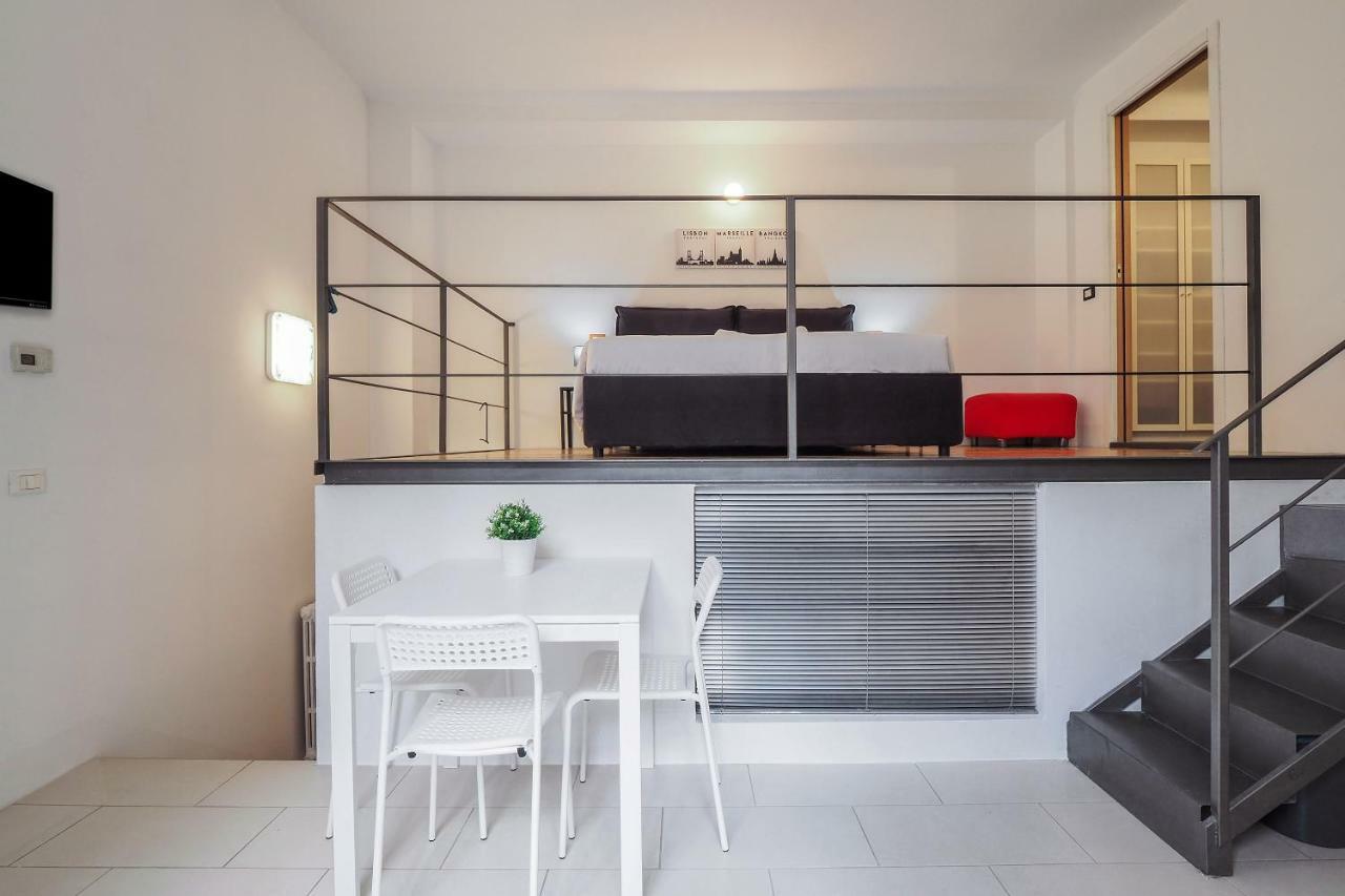 Appartement Primopiano - Acerenza Flats à Milan Extérieur photo